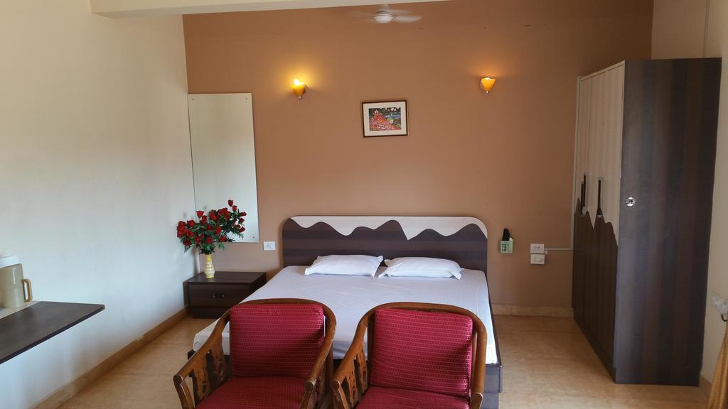 Ocean Crest Hotel Колва Экстерьер фото